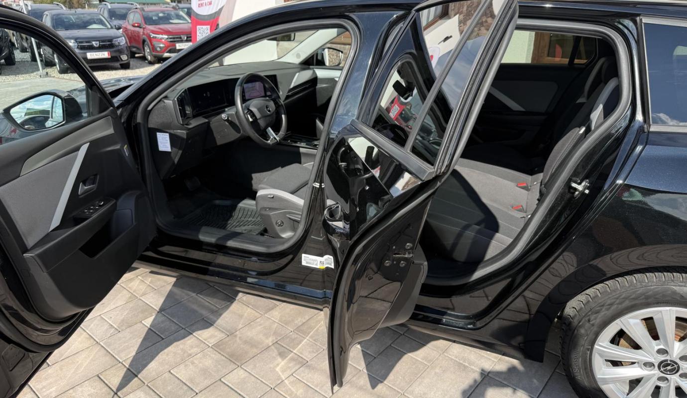Opel Astra 2024