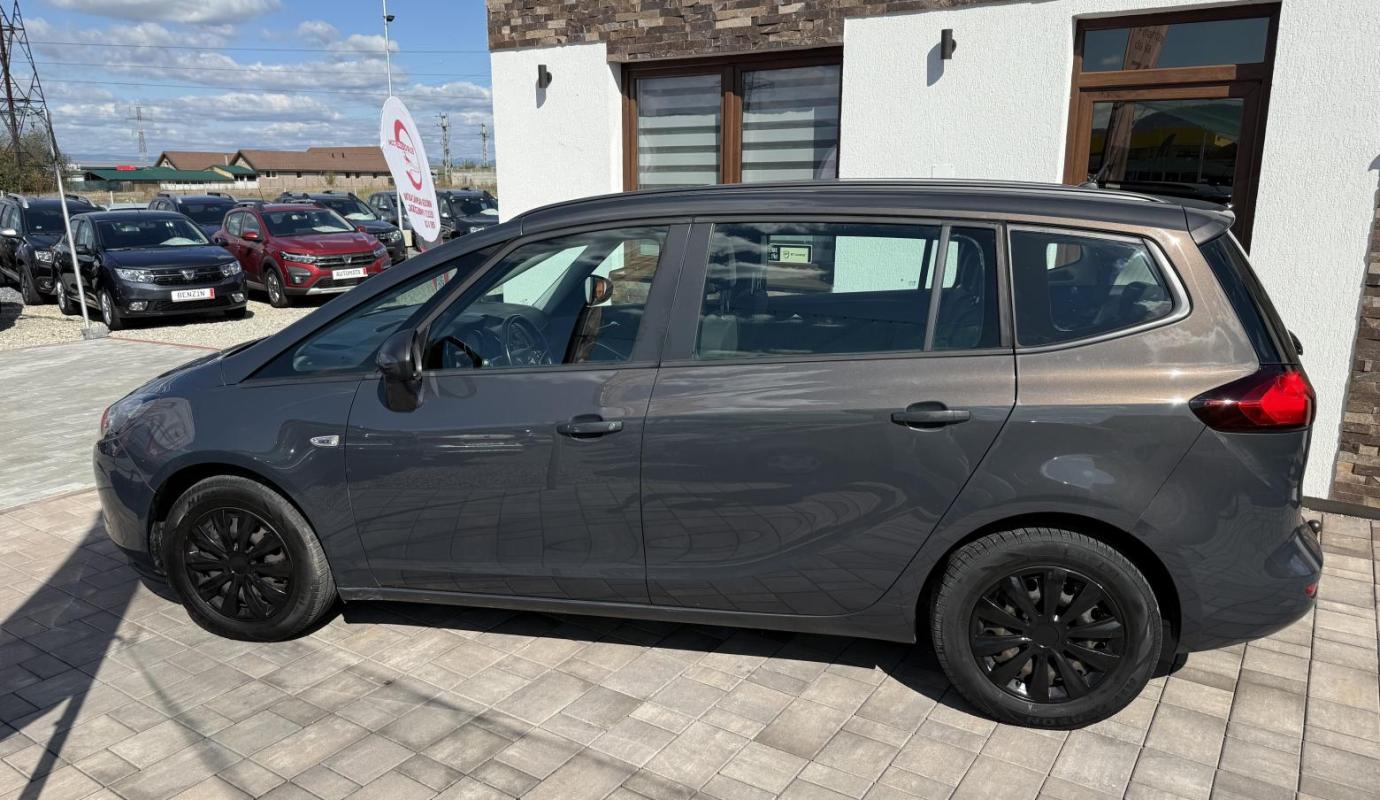 Opel Zafira 7 Locuri