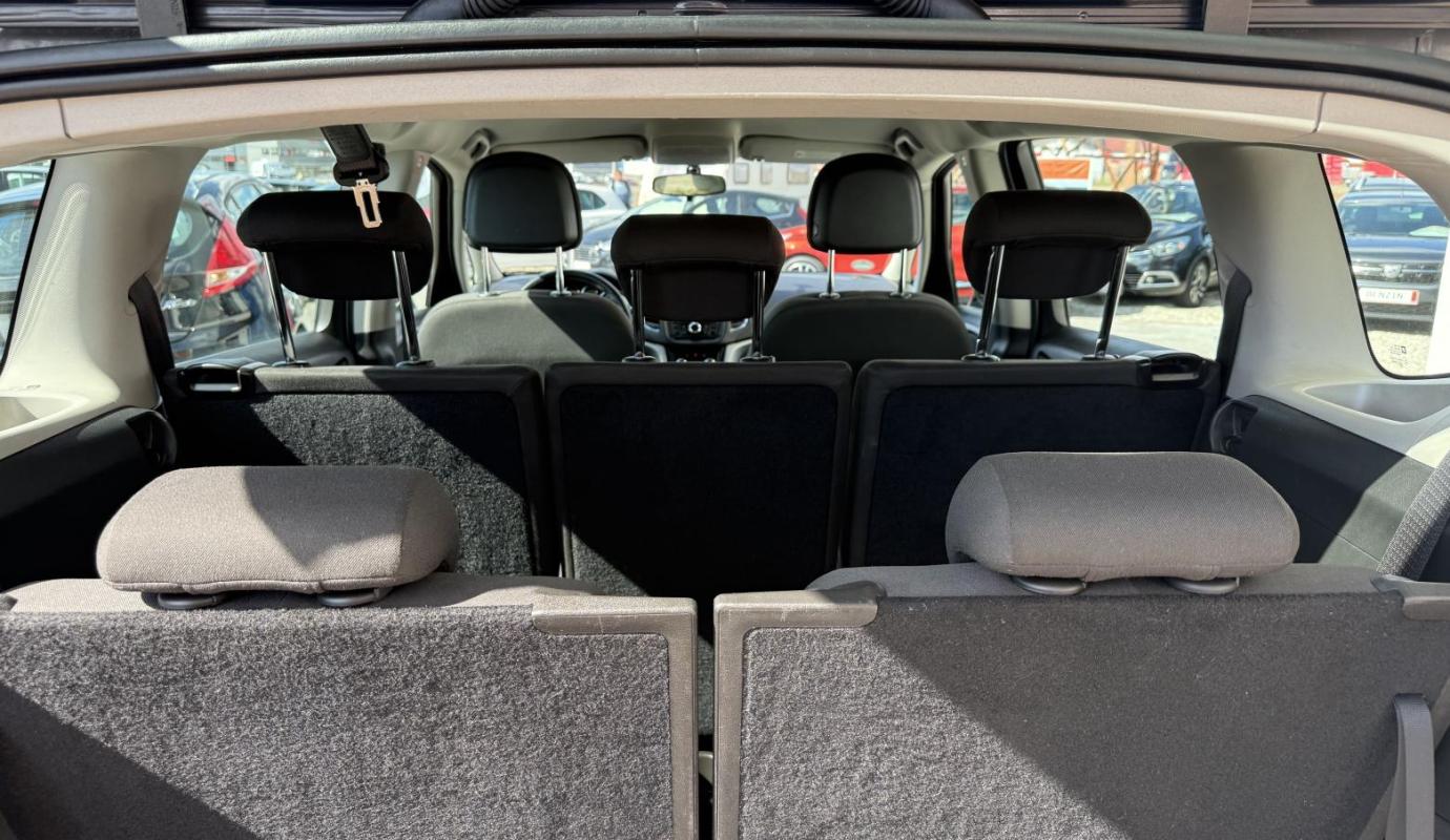 Opel Zafira 7 Locuri
