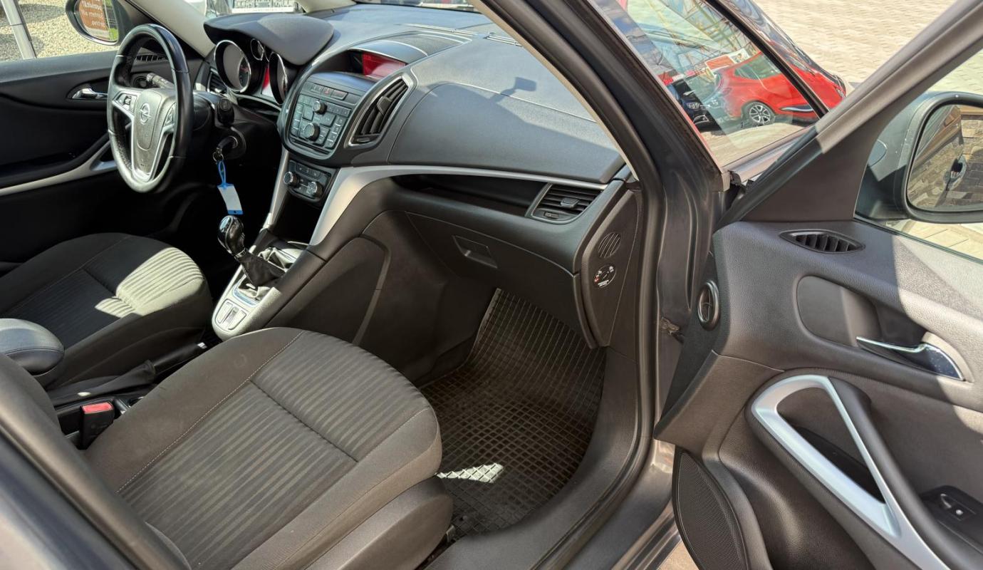 Opel Zafira 7 Locuri
